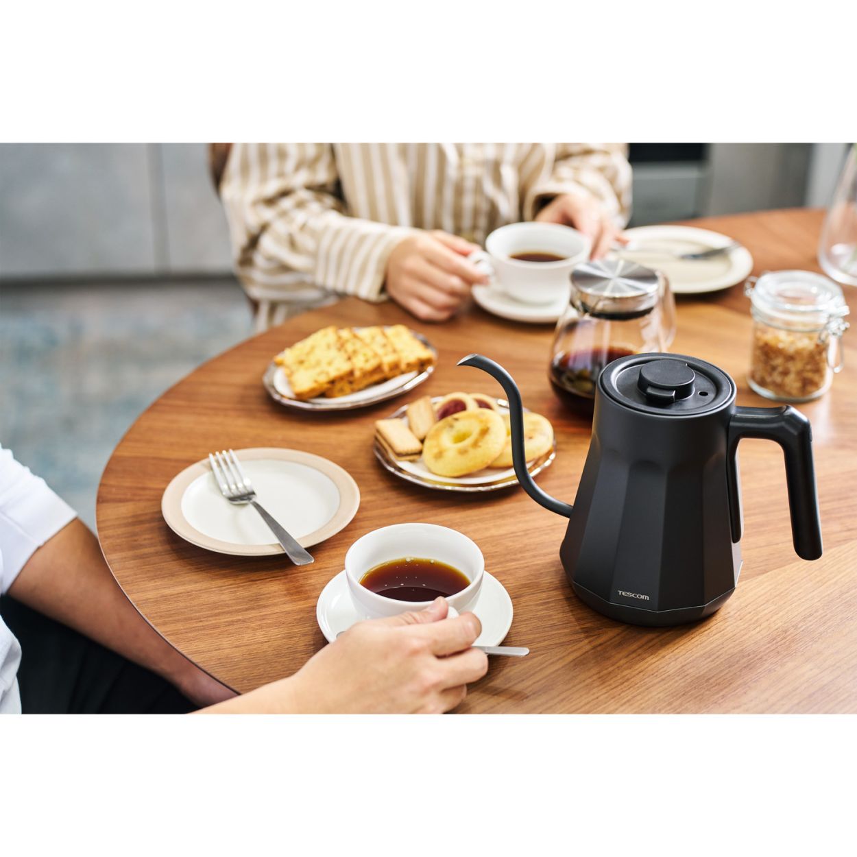 【新製品】電気ケトル TKE69A