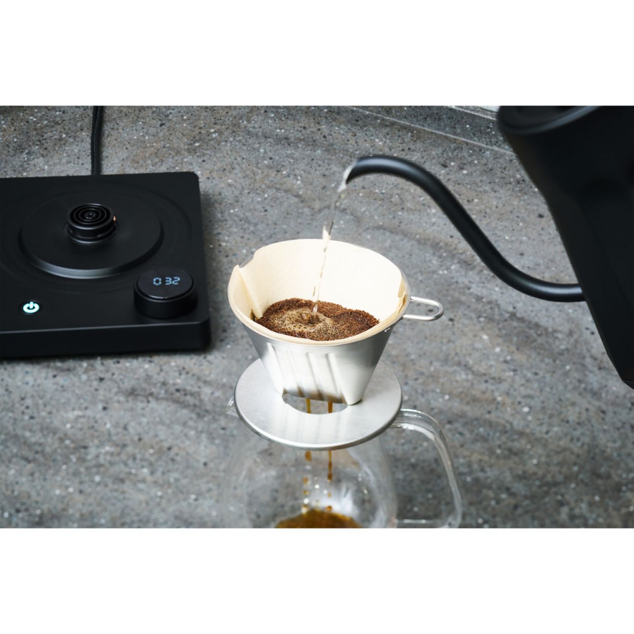 【新製品】電気ケトル TKE69A