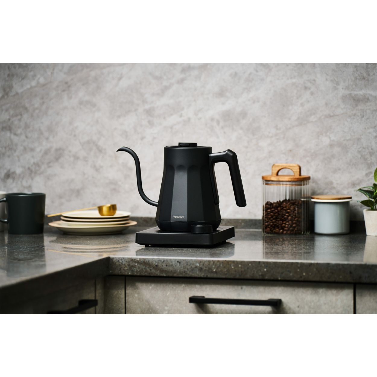 【新製品】電気ケトル TKE69A